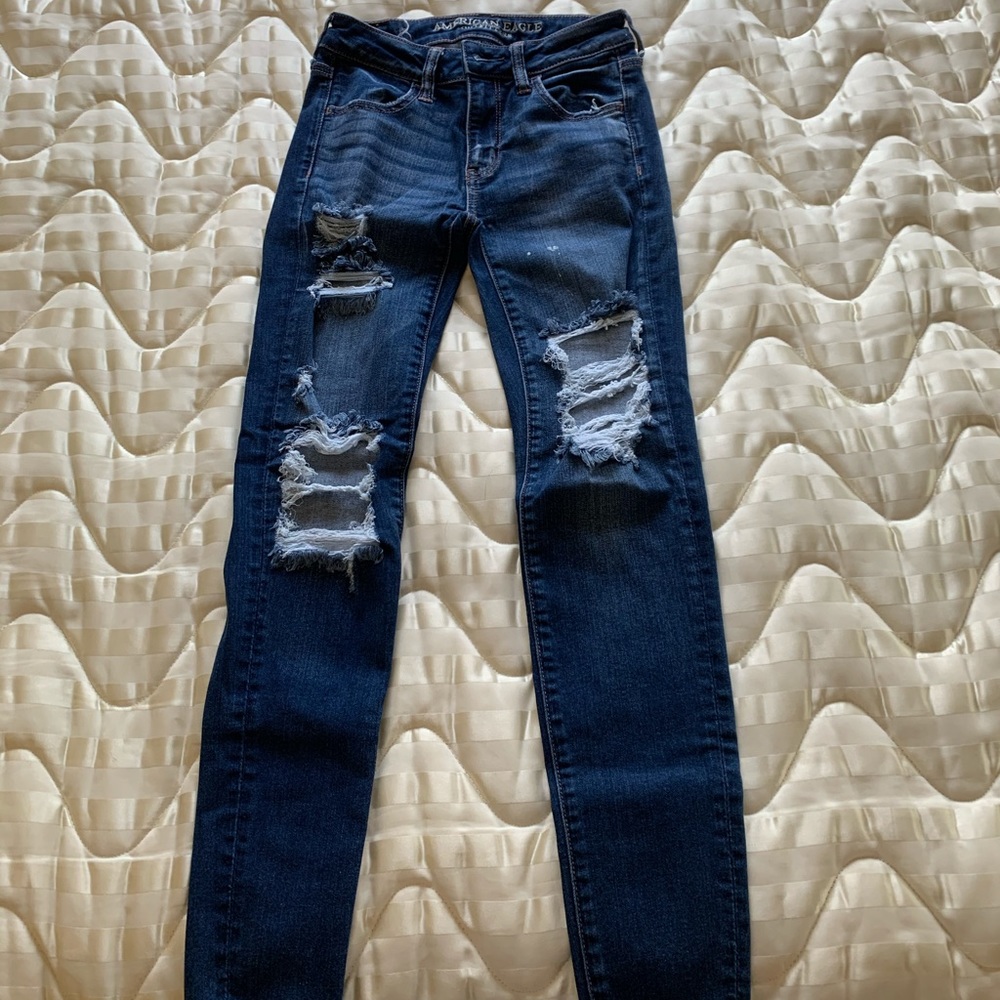 American eagles ark blue distressed jeggings